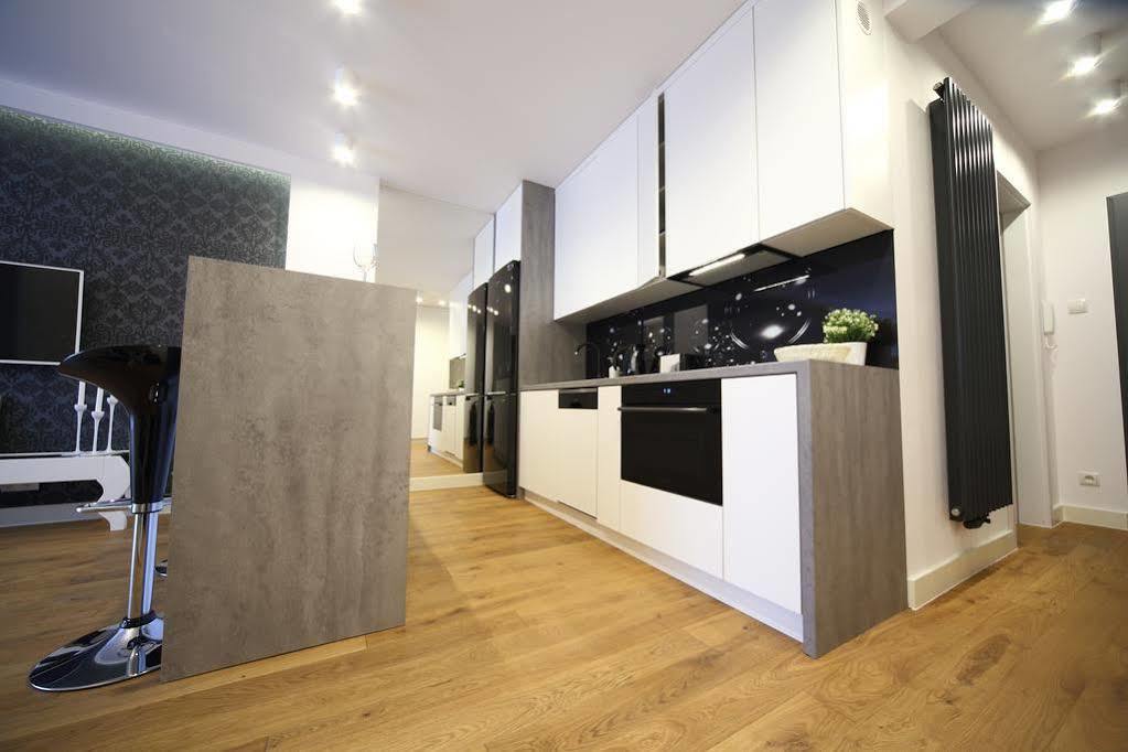 Old Town Friendhouse Apartments Краків Екстер'єр фото